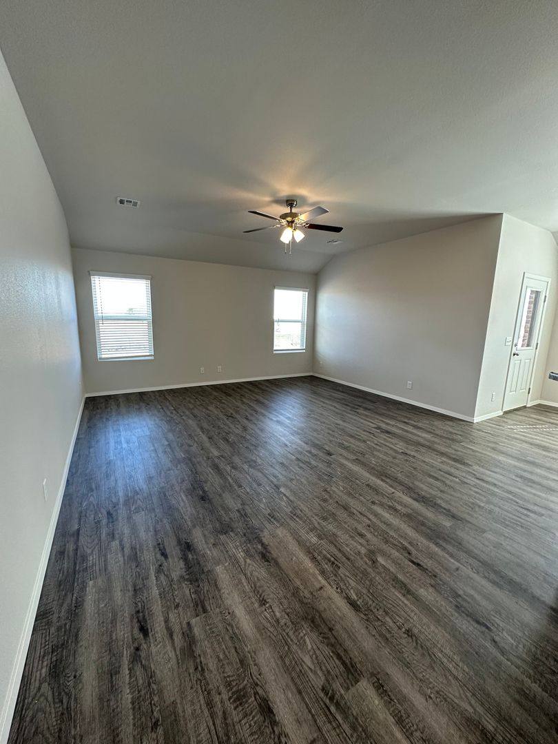 House for rent at 7907 S 296th E Ave, Broken Arrow, OK 74014