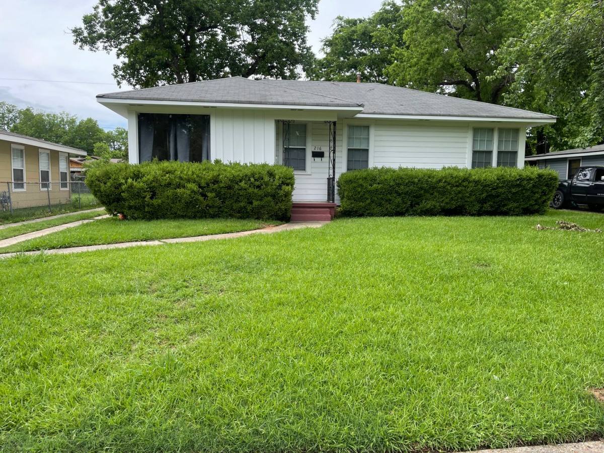House for rent at 216 Pennsylvania Ave, Shreveport, LA 71105