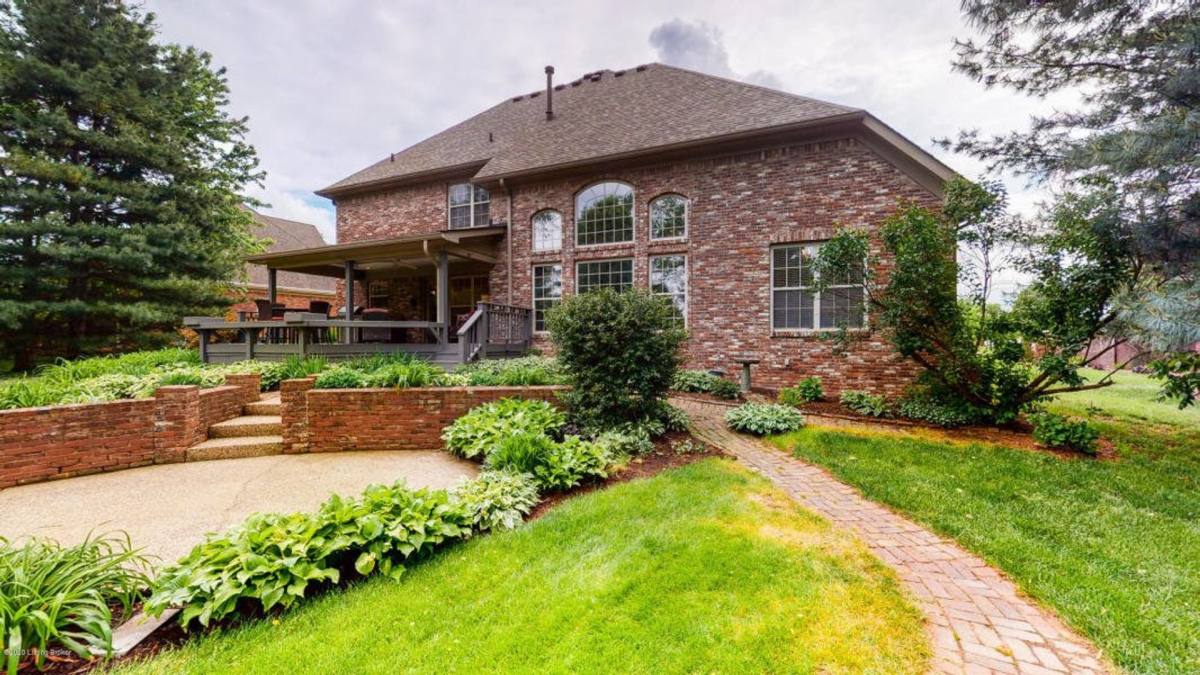 House for rent at 7703 Wolfpen Ridge Dr, Prospect, KY 40059