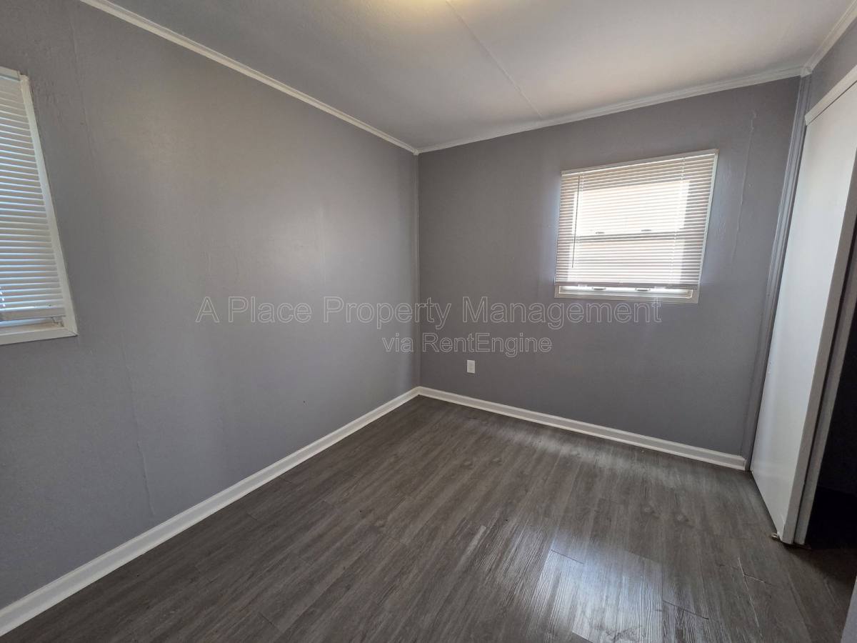House for rent at 6042 Hancock Ave, Saint Louis, MO 63134