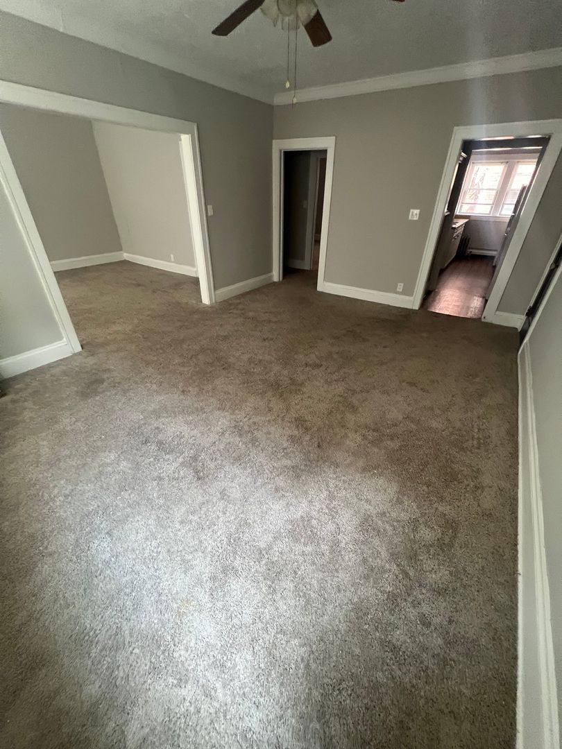 Apartment for rent at 12495 Cedar Rd, Cleveland, OH 44106