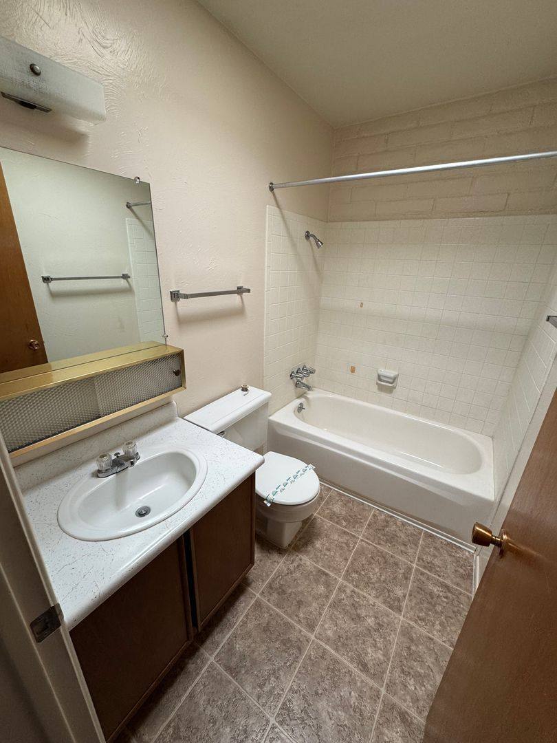 Apartment for rent at 4549 E Bellevue St, Tucson, AZ 85712