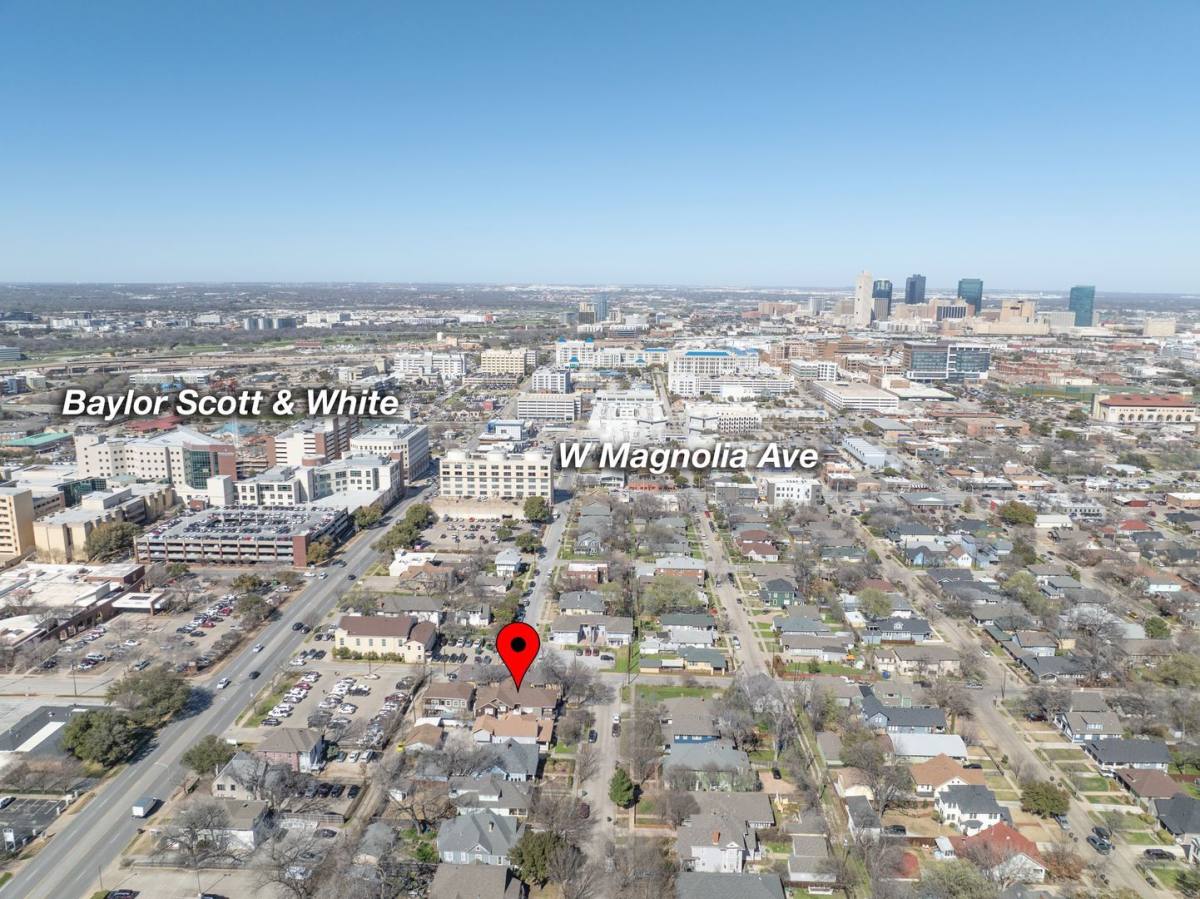 Apartment for rent at 1506 Hurley Ave, Fort Worth, TX 76104