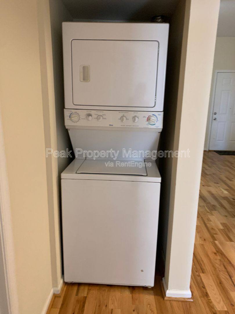 Apartment for rent at 1110 W Main St #4, Richmond, VA 23220