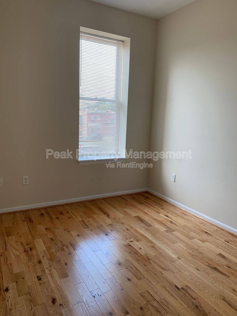 Apartment for rent at 1110 W Main St #4, Richmond, VA 23220