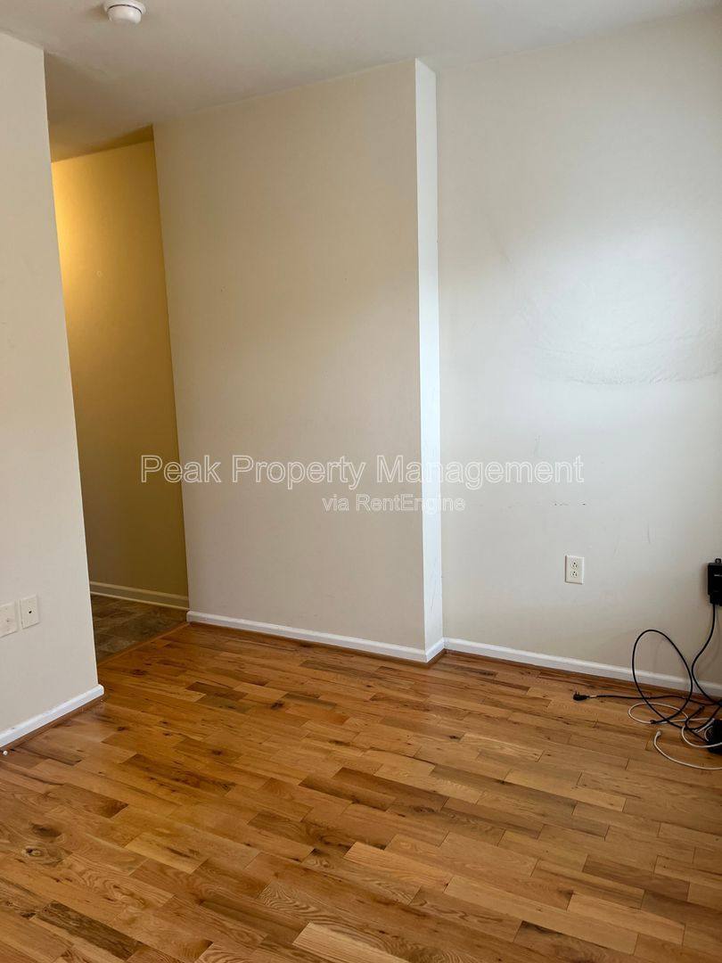 Apartment for rent at 1106 W Main St #3, Richmond, VA 23220