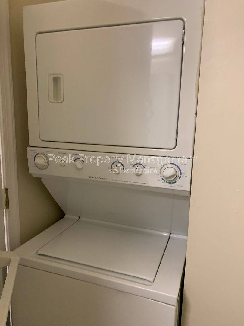 Apartment for rent at 1106 W Main St #3, Richmond, VA 23220