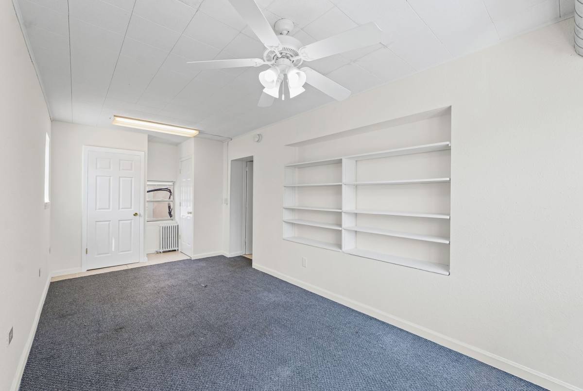 Apartment for rent at 811 W Springfield Ave, Champaign, IL 61820