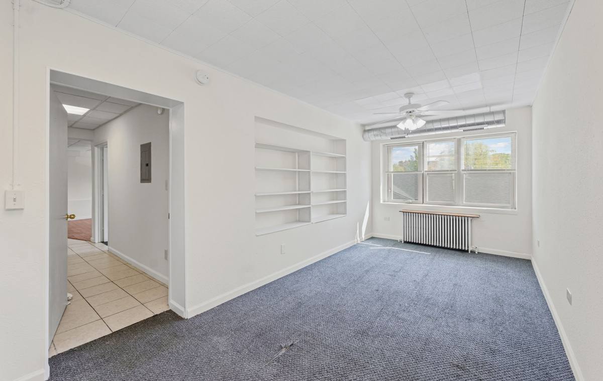 Apartment for rent at 811 W Springfield Ave, Champaign, IL 61820