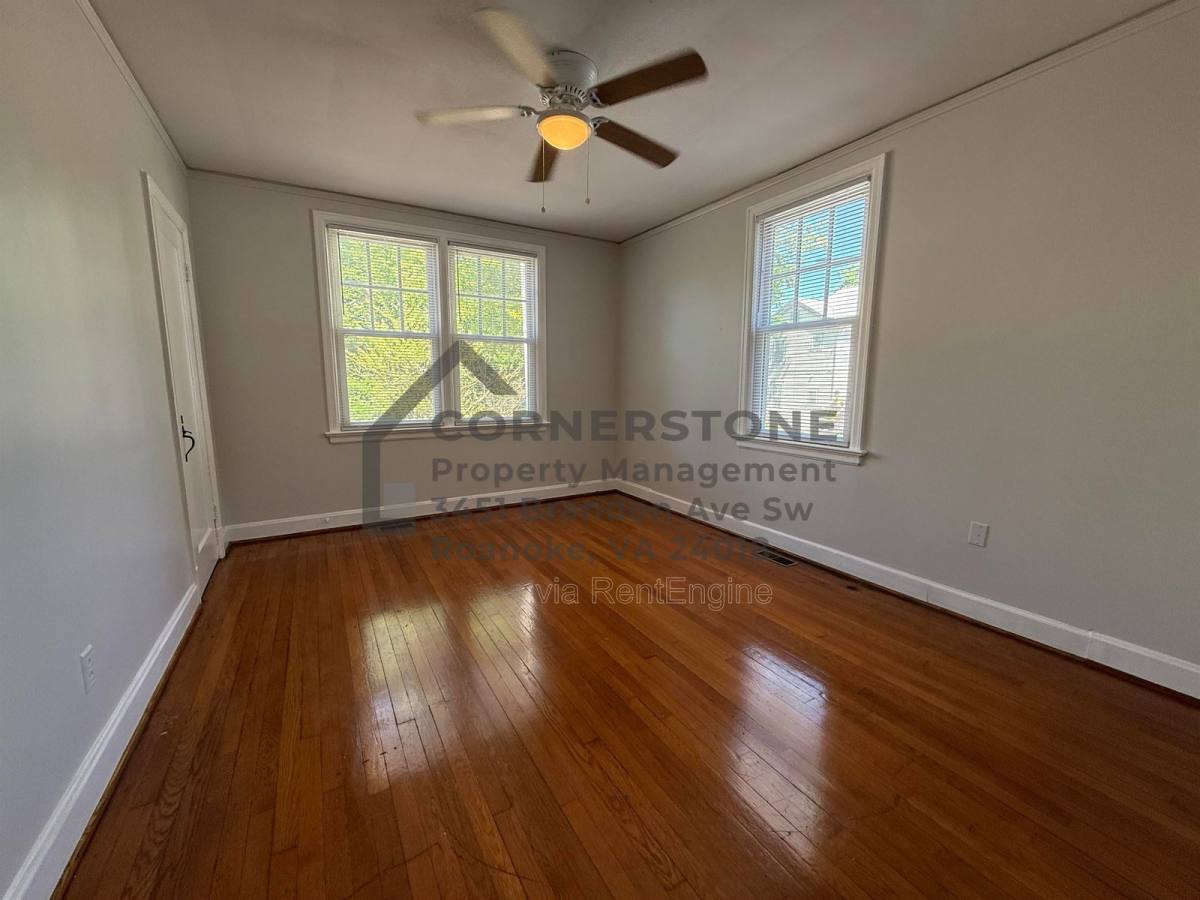 Apartment for rent at 355 Highland Ave SW #1, Roanoke, VA 24016