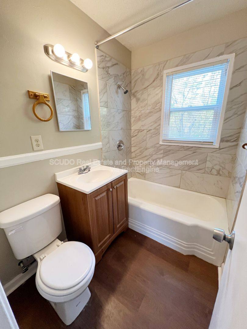Apartment for rent at 9512 Charlotte St, Kansas City, MO 64131