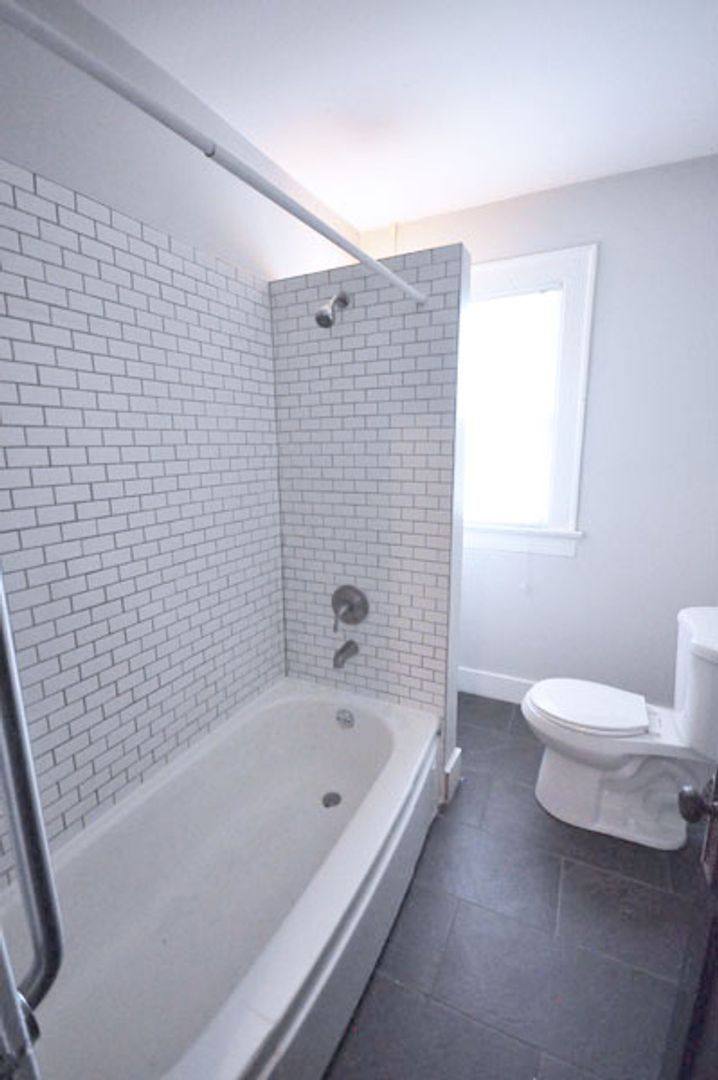 Apartment for rent at 388 Hanford St, Columbus, OH 43206
