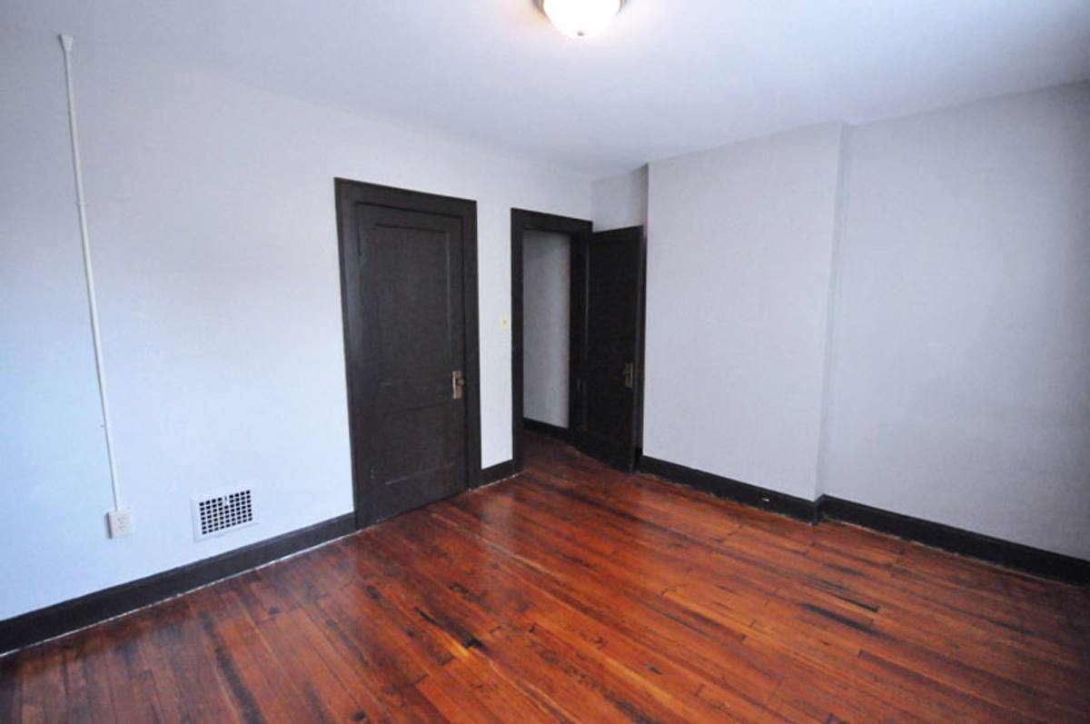 Apartment for rent at 388 Hanford St, Columbus, OH 43206