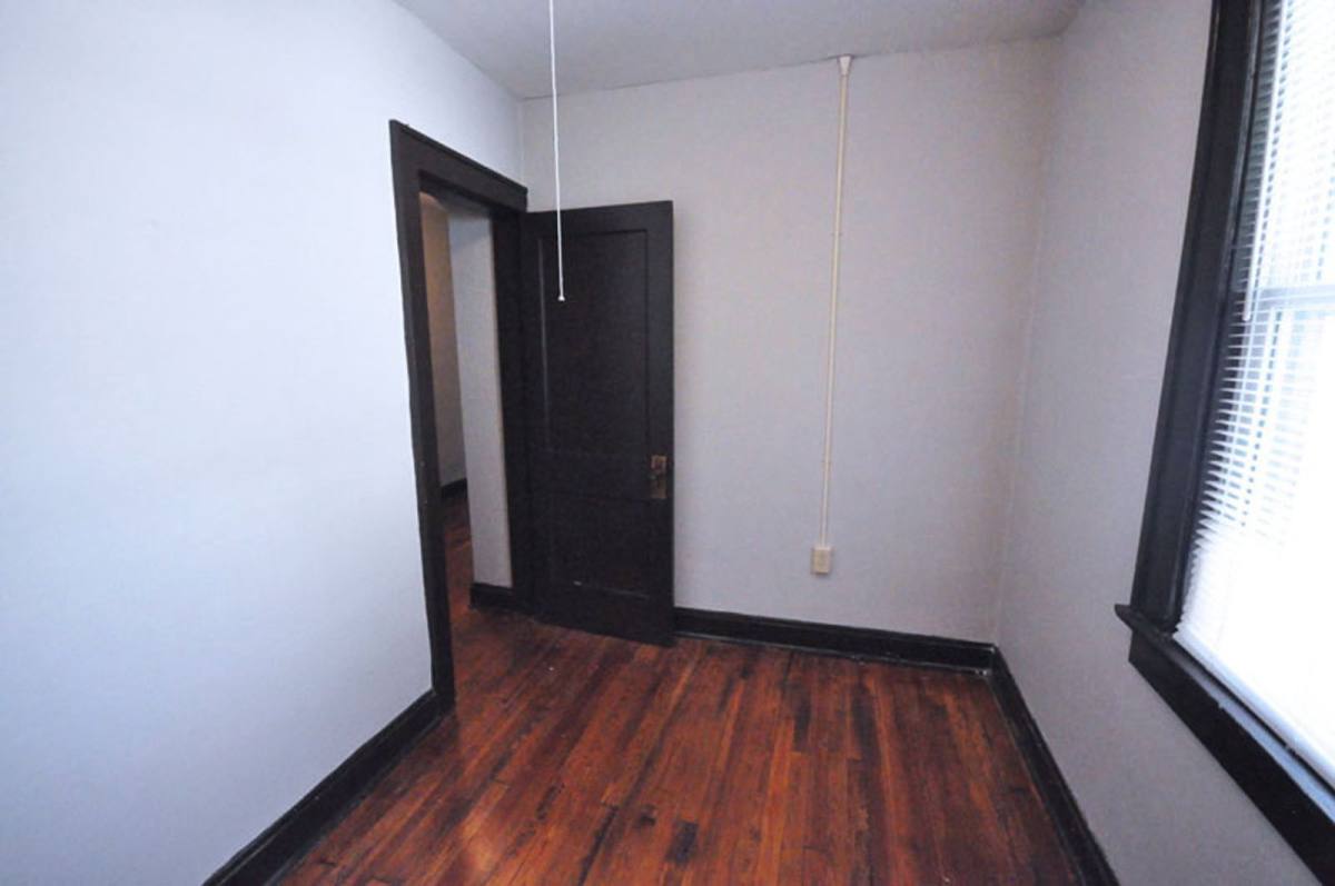 Apartment for rent at 388 Hanford St, Columbus, OH 43206