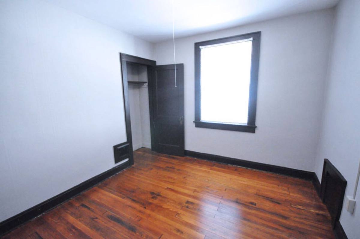 Apartment for rent at 388 Hanford St, Columbus, OH 43206