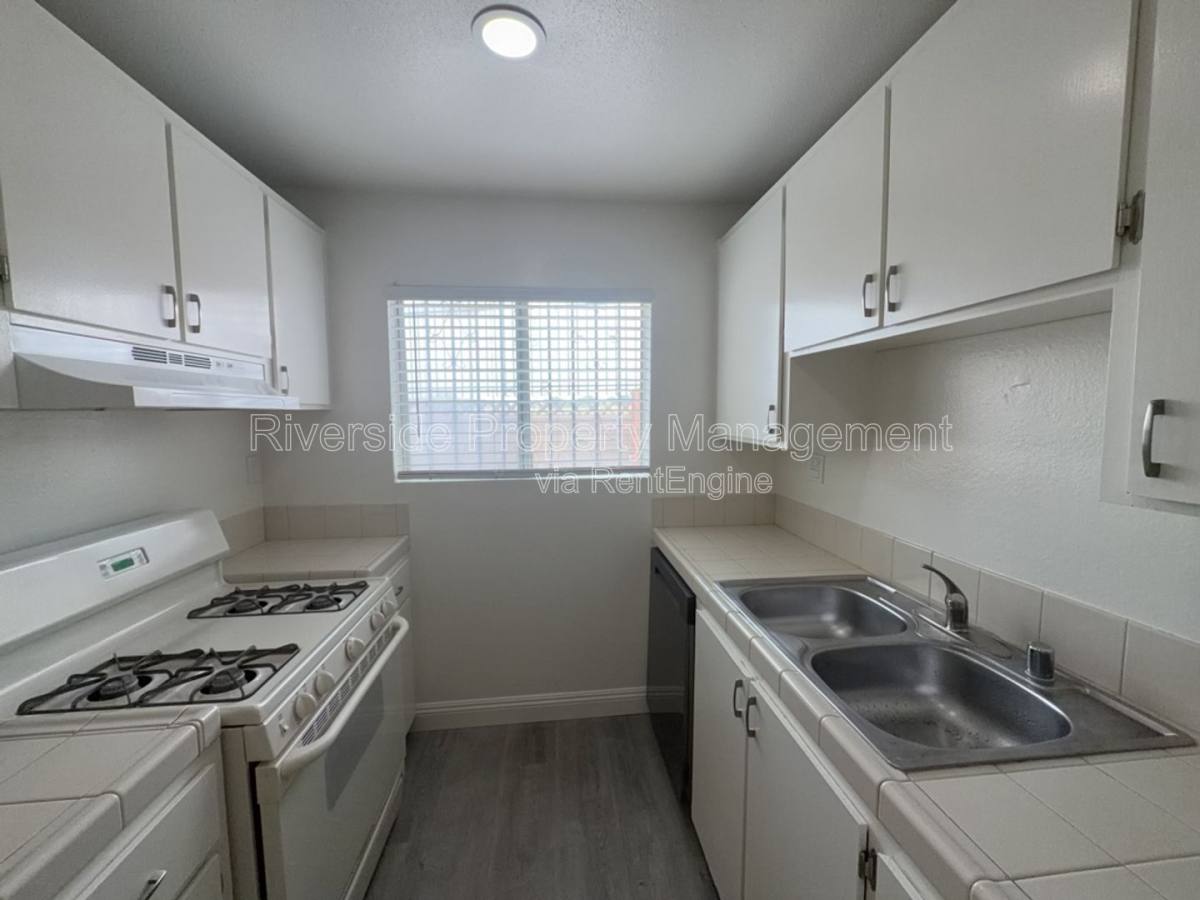 Apartment for rent at 2255 Cahuilla St #105, Colton, CA 92324