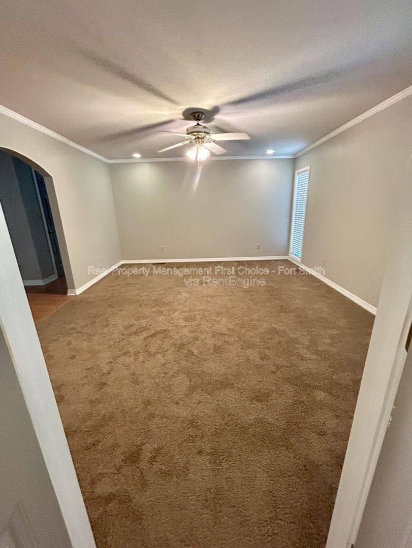 House for rent at 11912 Rye Hill Rd S, Fort Smith, AR 72916
