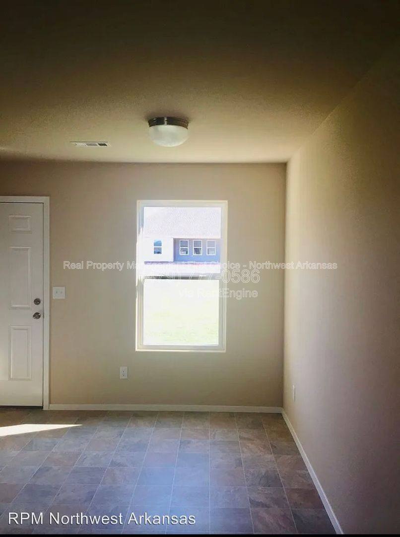 House for rent at 1013 Ethan James St, Elkins, AR 72727