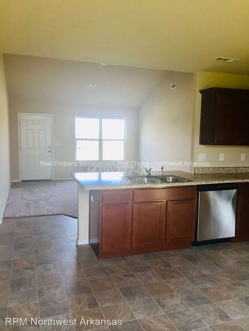 House for rent at 1013 Ethan James St, Elkins, AR 72727