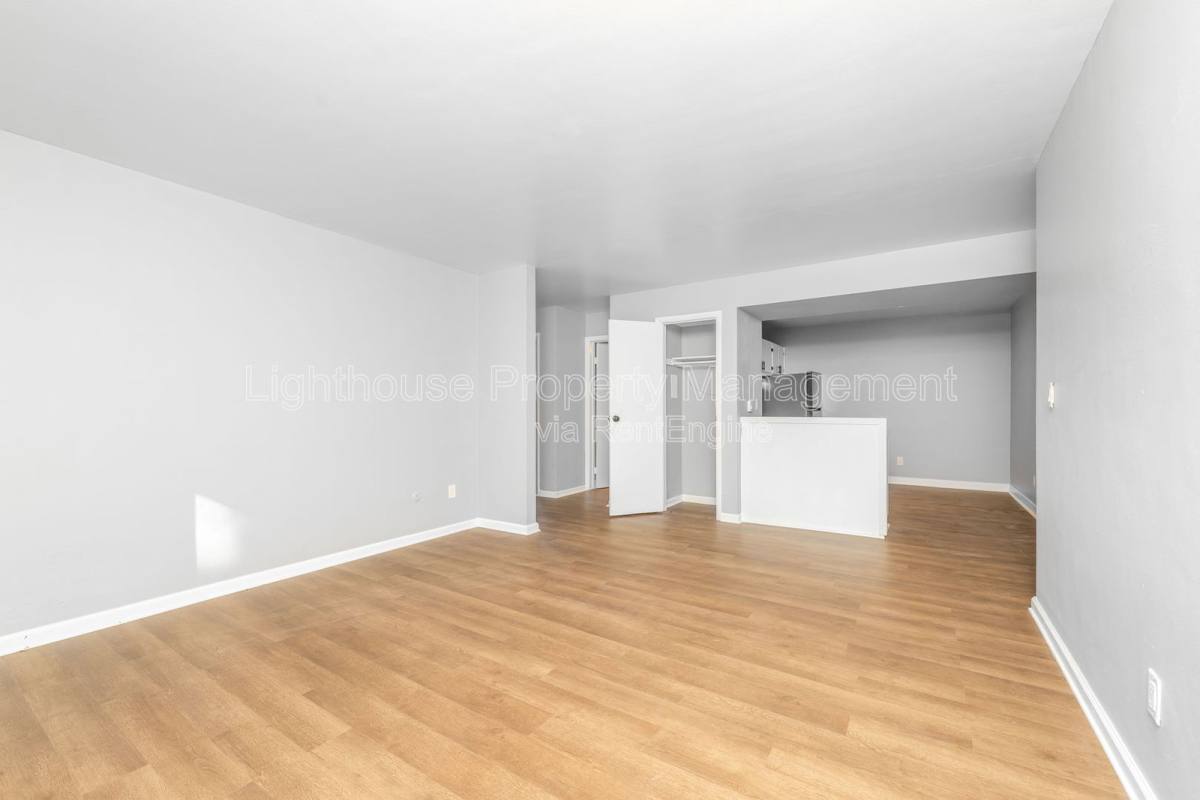 Apartment for rent at 1832 Winton Ave #102, Kalamazoo, MI 49001