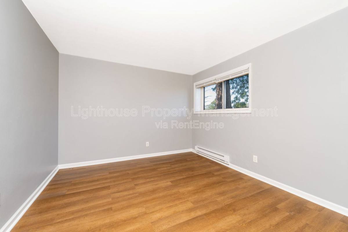 Apartment for rent at 1832 Winton Ave #102, Kalamazoo, MI 49001