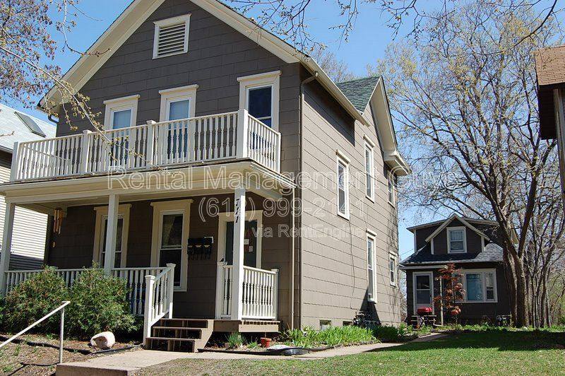 Apartment for rent at 711 26th Ave S, Minneapolis, MN 55454