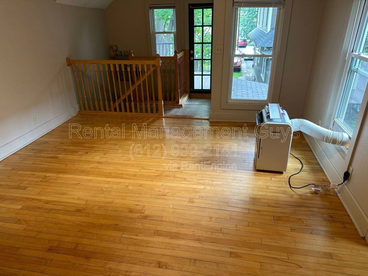 Apartment for rent at 711 26th Ave S, Minneapolis, MN 55454