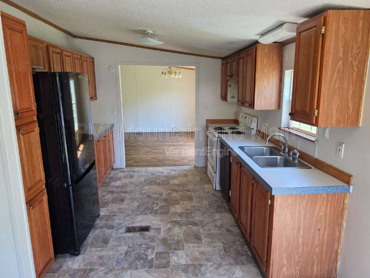 Apartment for rent at 15 Misty Mountain Way #20, Candler, NC 28715