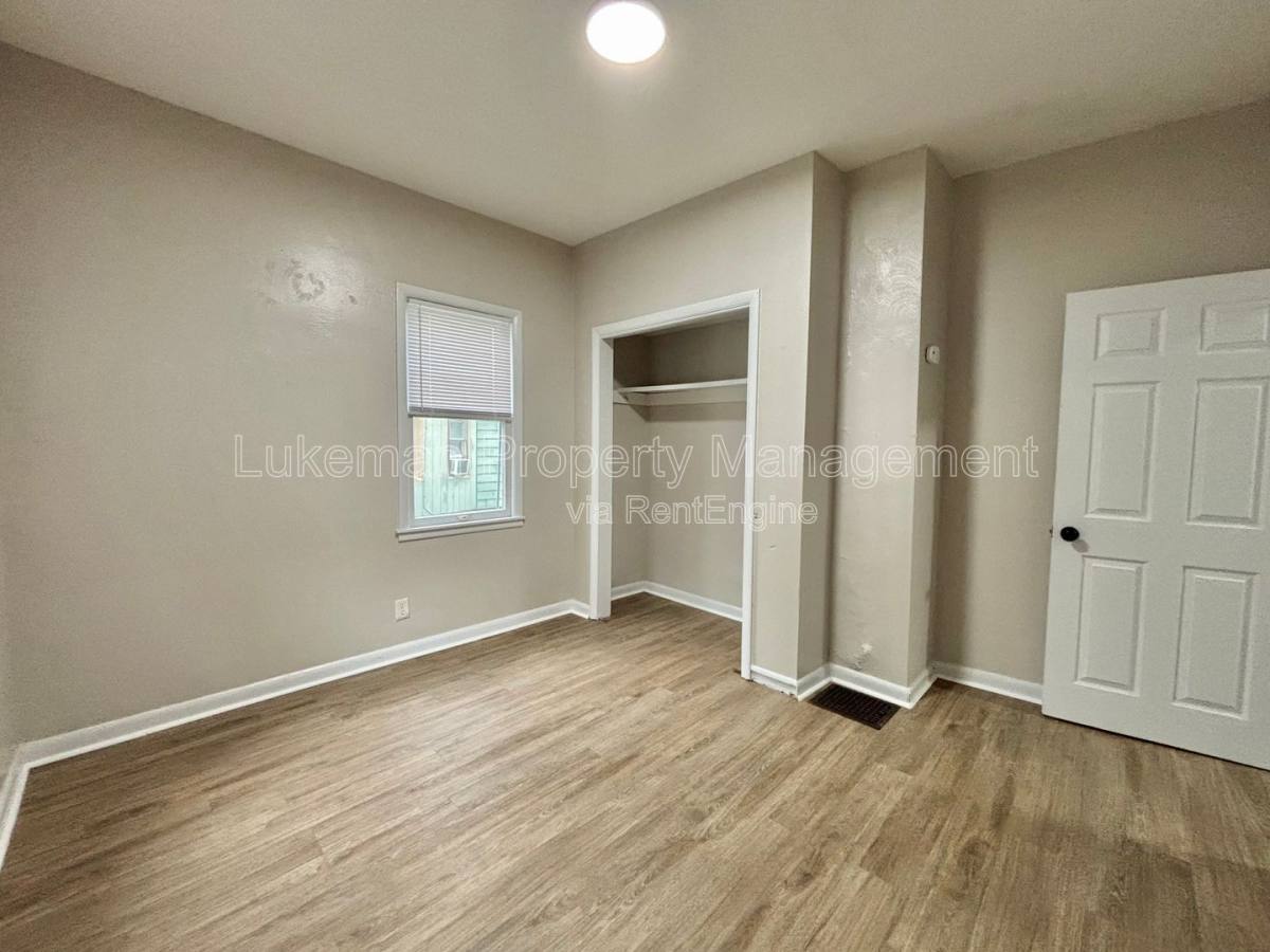 Apartment for rent at 1320 S Westnedge Ave #2, Kalamazoo, MI 49008