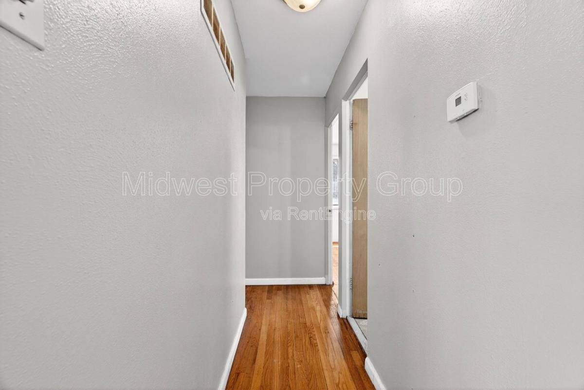 House for rent at 515 Topaz Ave, Saint Louis, MO 63137