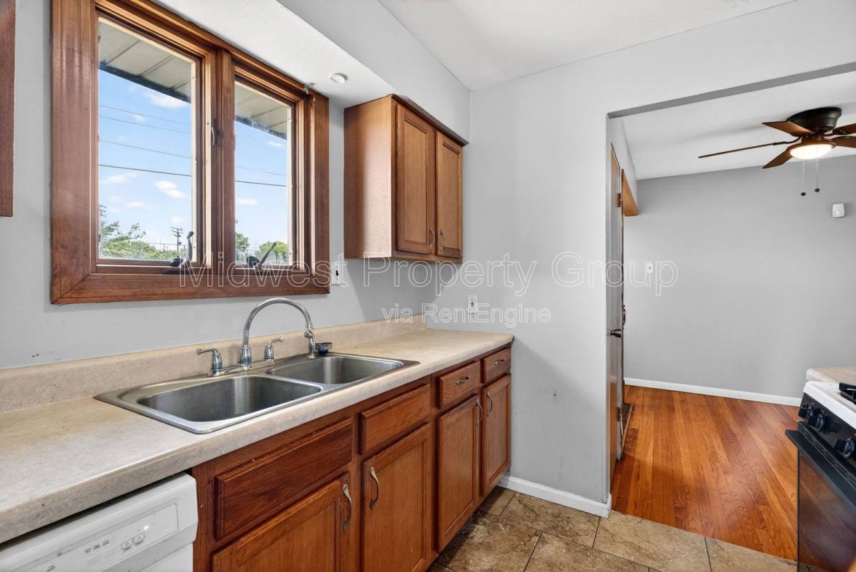 House for rent at 515 Topaz Ave, Saint Louis, MO 63137