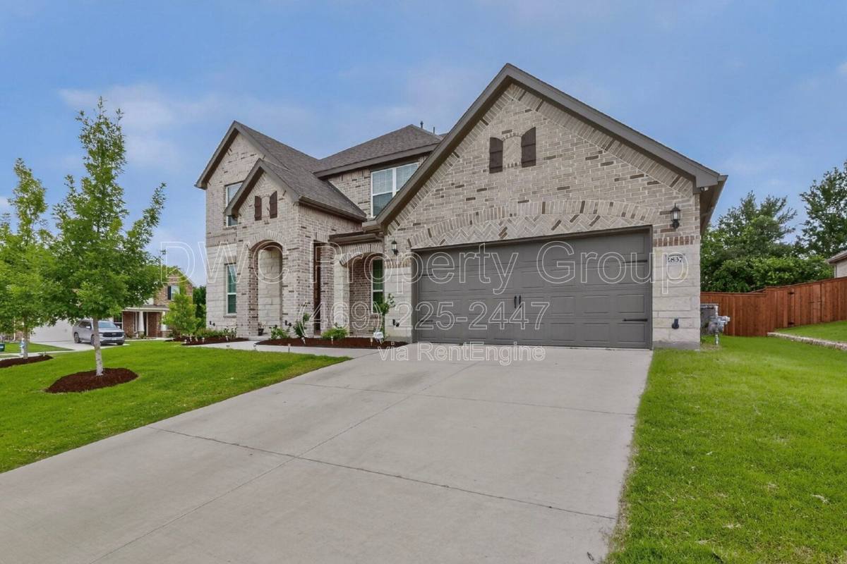 House for rent at 1837 Whispering Pines Dr, Celina, TX 75009