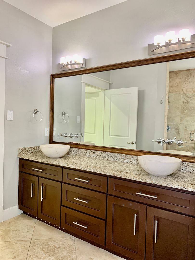 Apartment for rent at 5305 Nett St #A, Houston, TX 77007