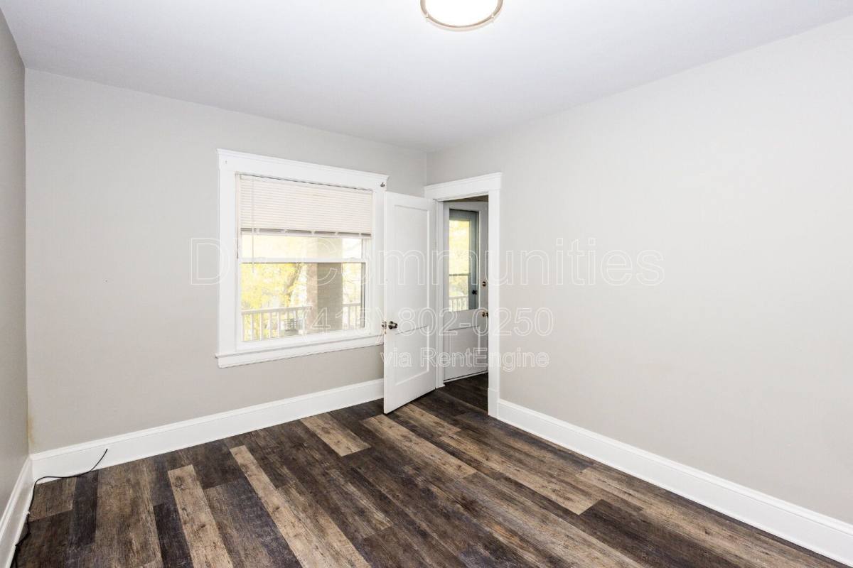 Apartment for rent at 2081 Halstead Ave #UP, Lakewood, OH 44107