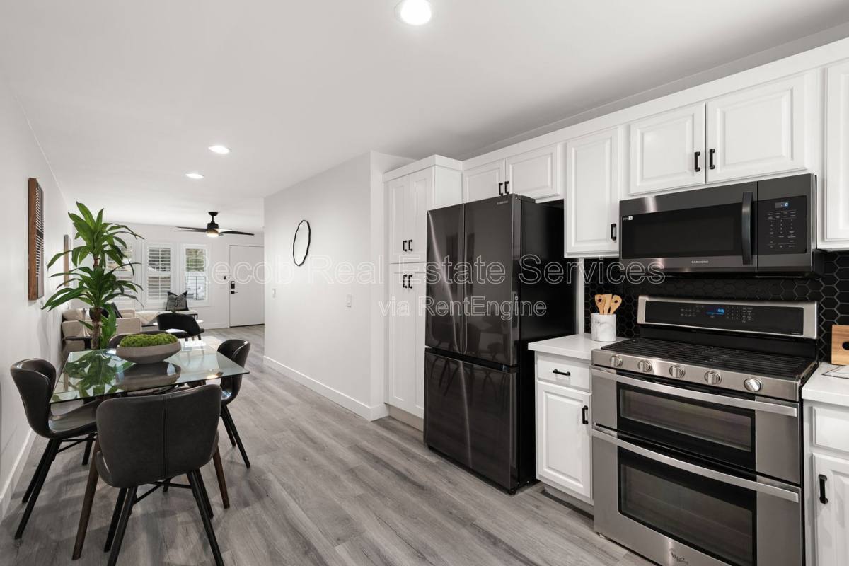 Apartment for rent at 1710 Hanford Dr #1704, San Diego, CA 92111