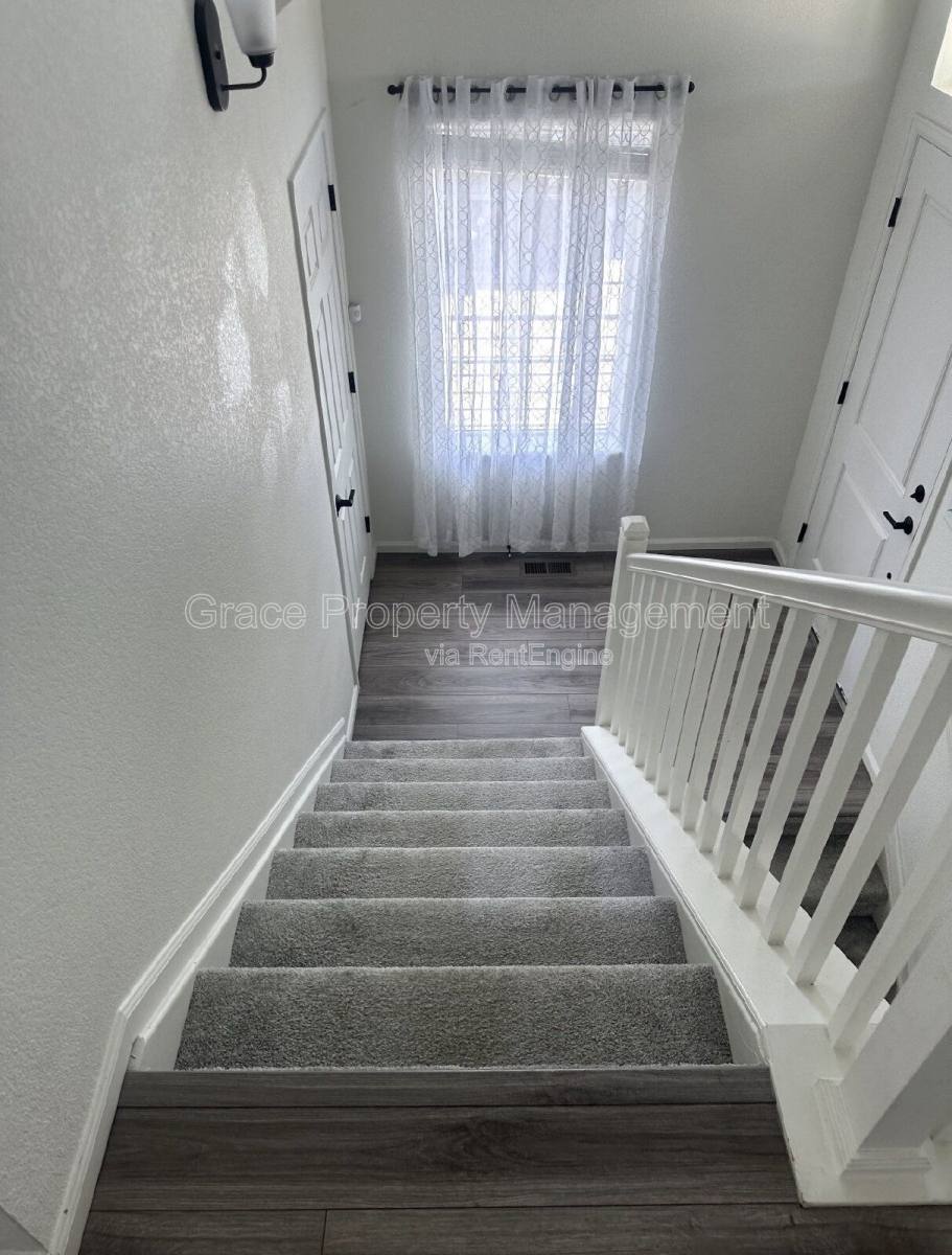 House for rent at 21844 E 44th Dr, Aurora, CO 80019