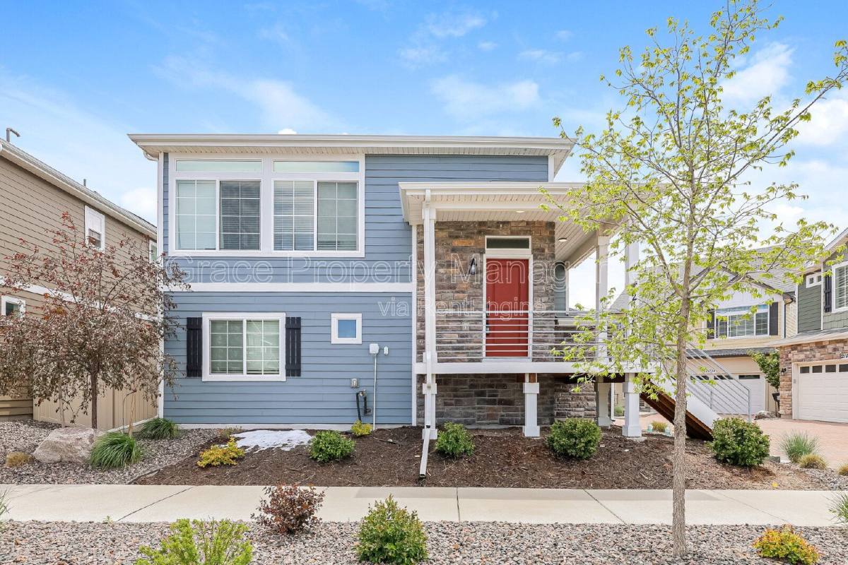 House for rent at 21844 E 44th Dr, Aurora, CO 80019