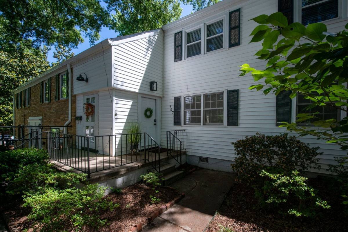 Condo for rent at 707 Wade Ave, Raleigh, NC 27605