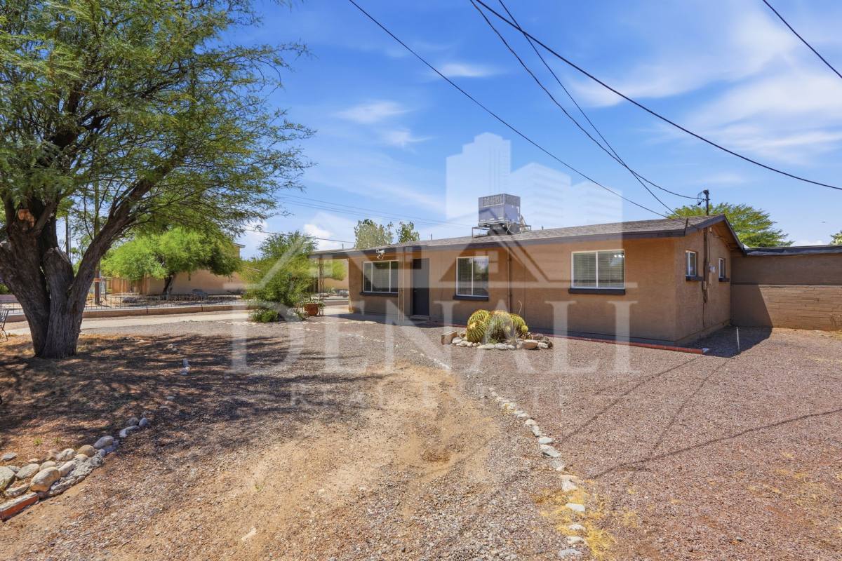 House for rent at 3801 N 4th Ave, Tucson, AZ 85705