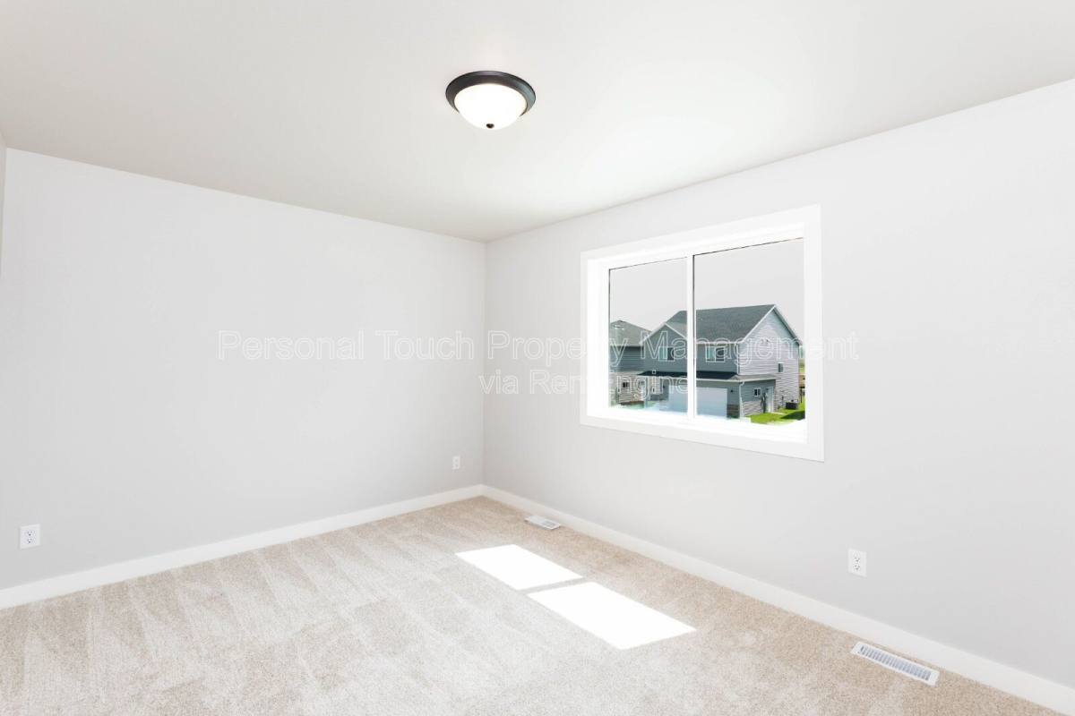 House for rent at 6733 67th Ave S, Horace, ND 58047