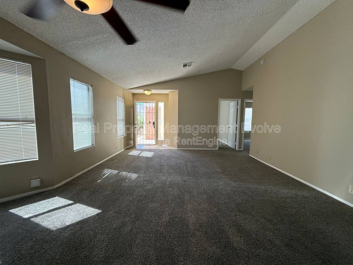 House for rent at 3936 W Chama Dr, Glendale, AZ 85310