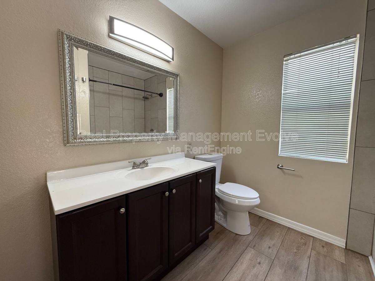 House for rent at 3936 W Chama Dr, Glendale, AZ 85310