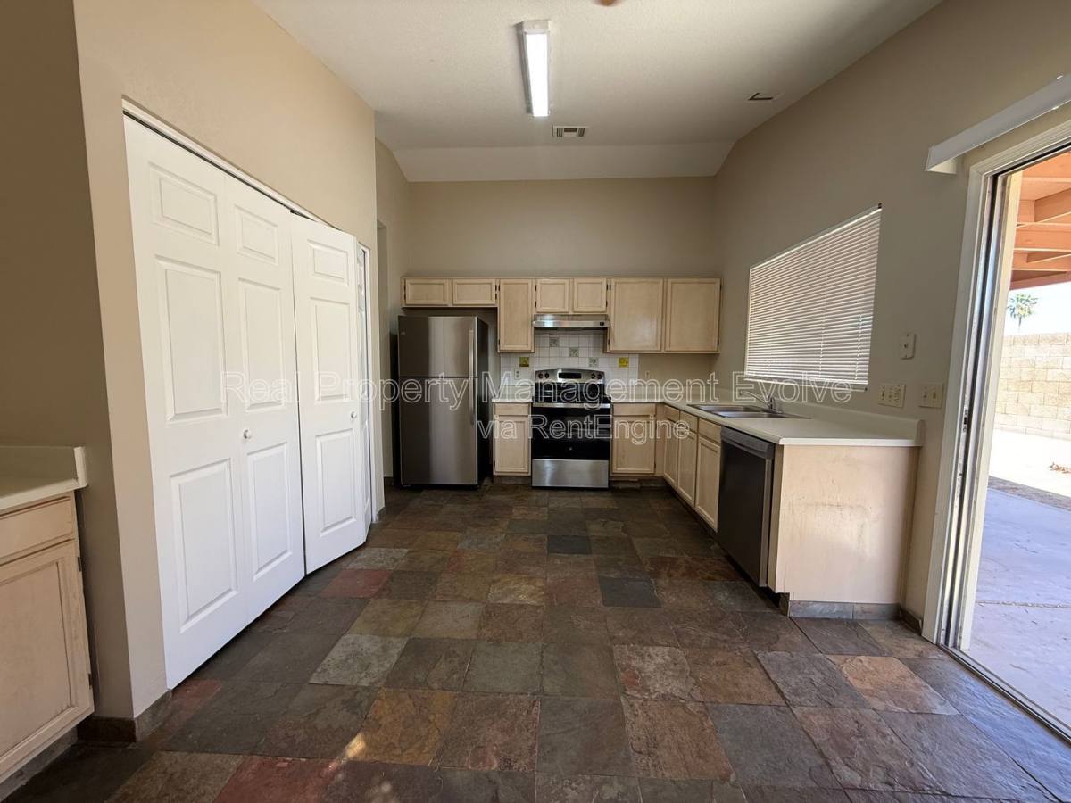 House for rent at 3936 W Chama Dr, Glendale, AZ 85310