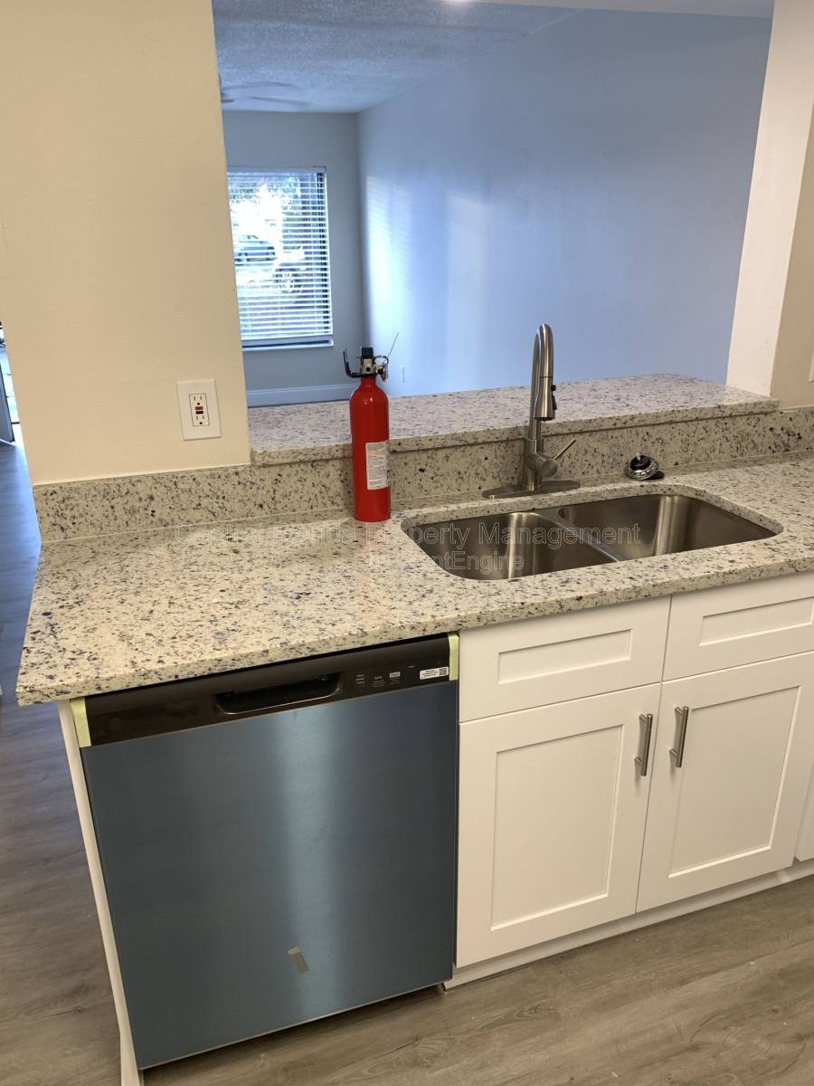 Townhouse for rent at 12352 Fox Hound Court, Orlando, FL 32826