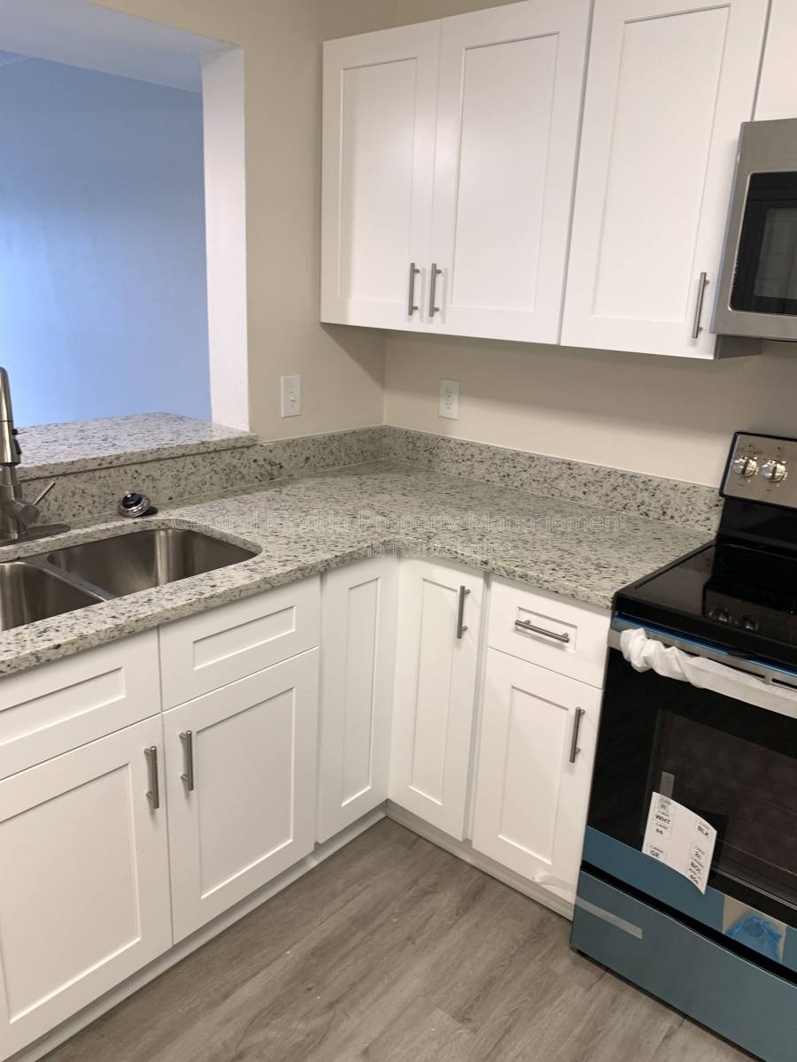Townhouse for rent at 12352 Fox Hound Court, Orlando, FL 32826
