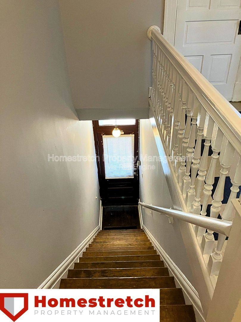 Apartment for rent at 3233 Oregon Ave #2, Saint Louis, MO 63118