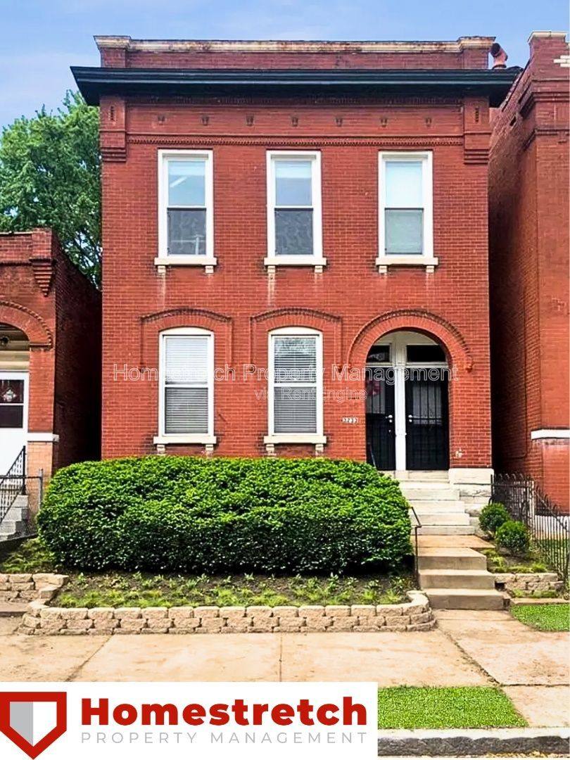Apartment for rent at 3233 Oregon Ave #2, Saint Louis, MO 63118