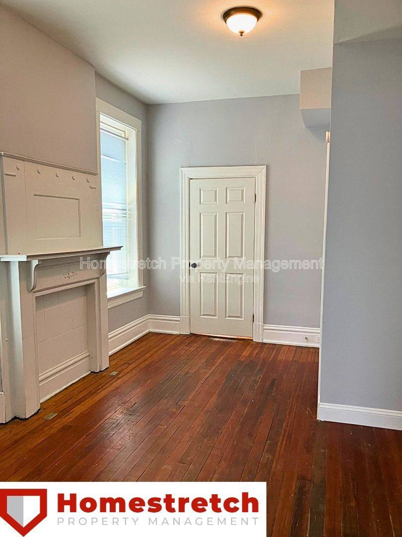 Apartment for rent at 3233 Oregon Ave #2, Saint Louis, MO 63118