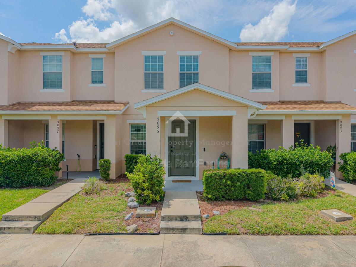 Townhouse for rent at 5095 Dominica Dr, Kissimmee, FL 34746
