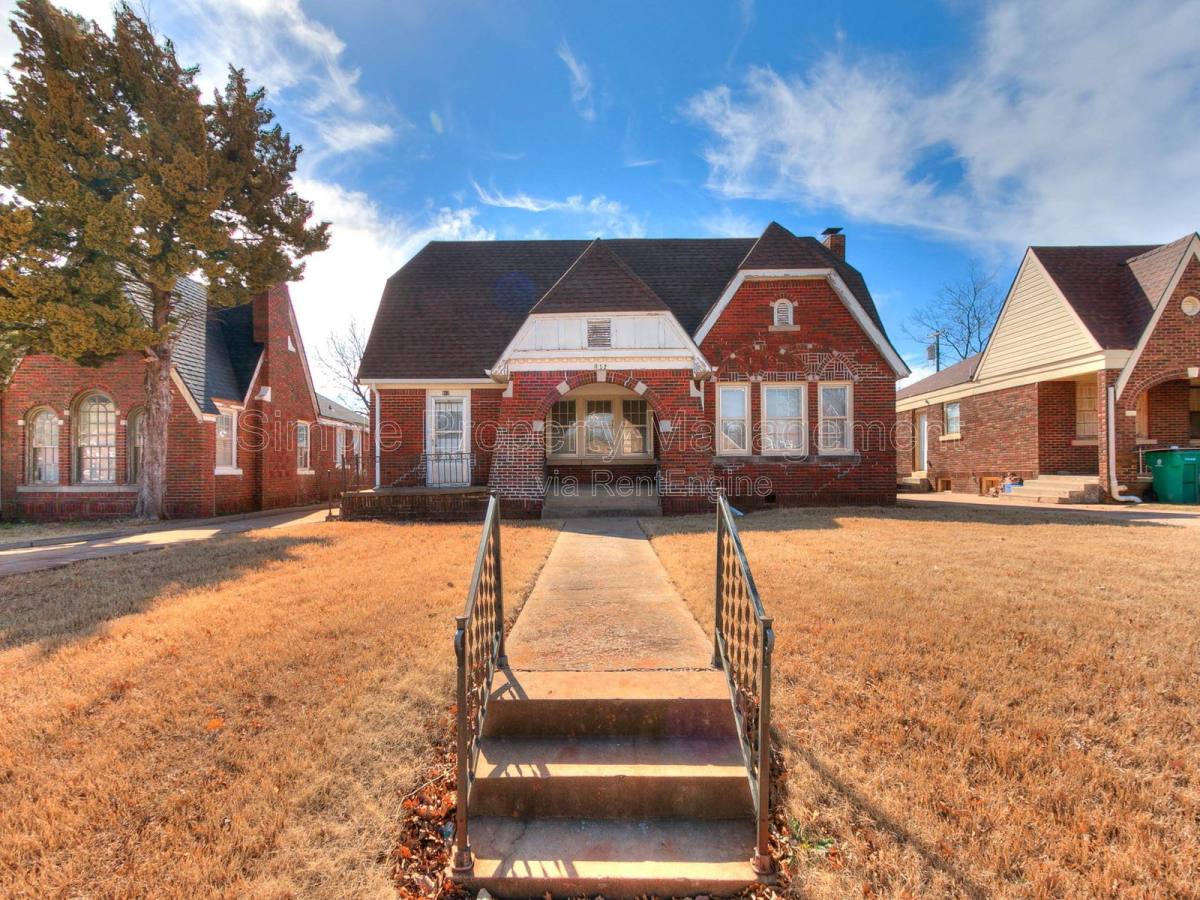 House for rent at 912 NE 21st St, Oklahoma City, OK 73105